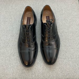 Johnston & Murphy black leather cap toe shoes